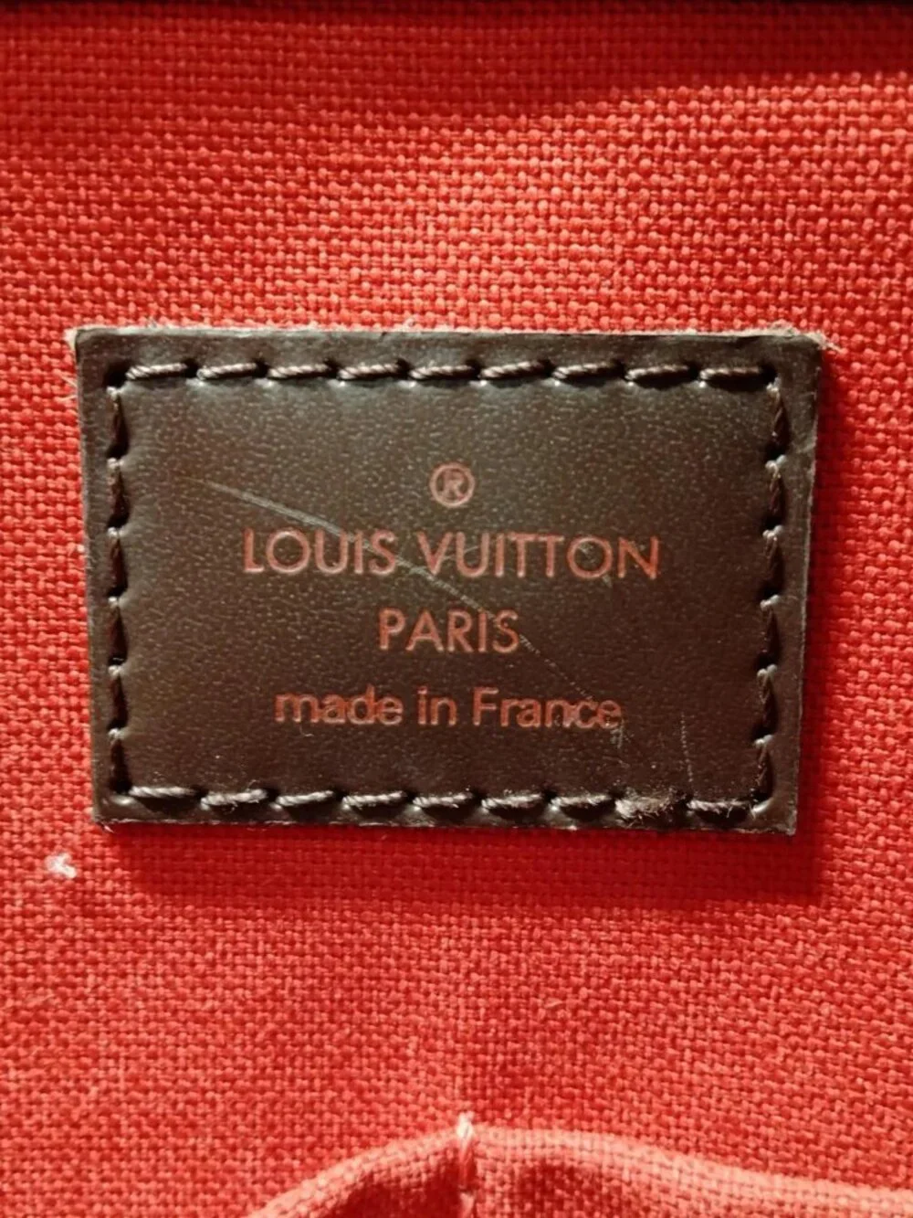 Louis Vuitton elegant louis